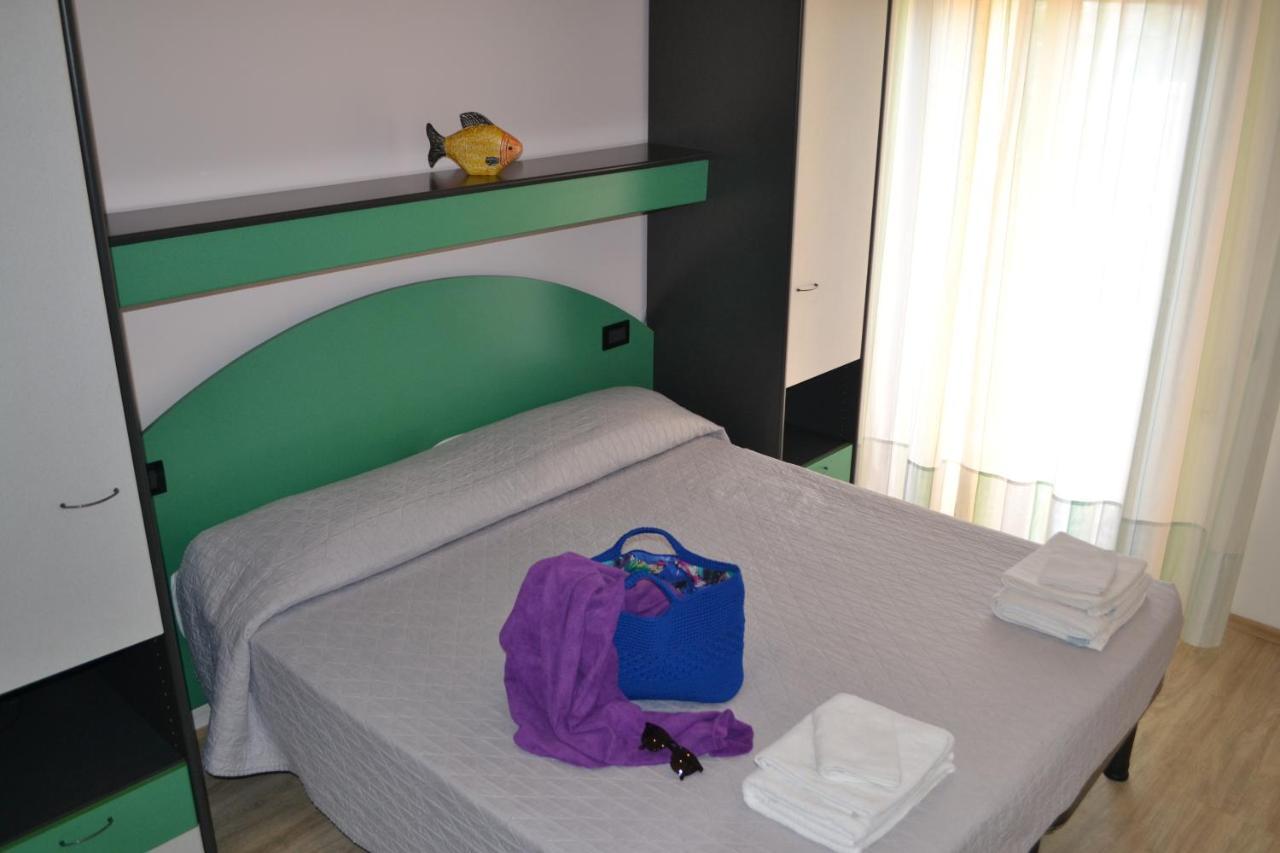 Hotel Tre Stelle Rimini Exterior foto